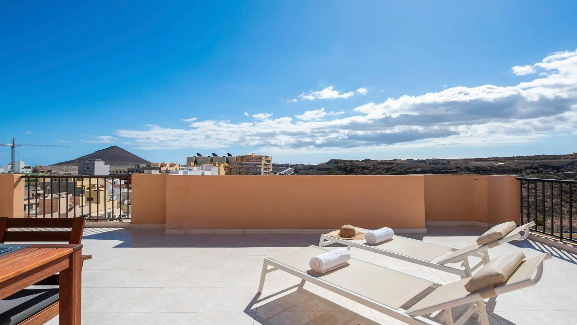 Medano4You Alex Sunset Lounge Penthouse El Medano